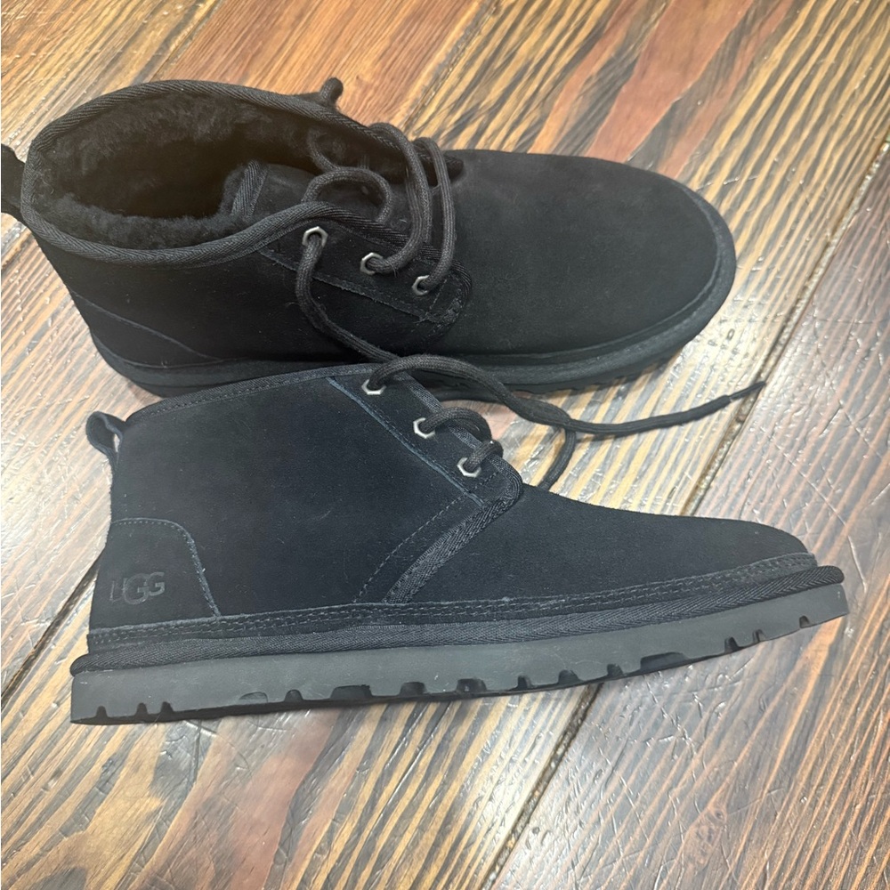 UGG women  Black Chukka Boots